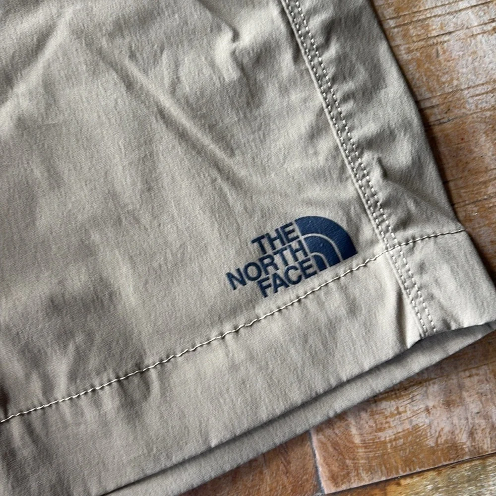 The North Face Boys Shorts size M(10/12) - Picture 3 of 8
